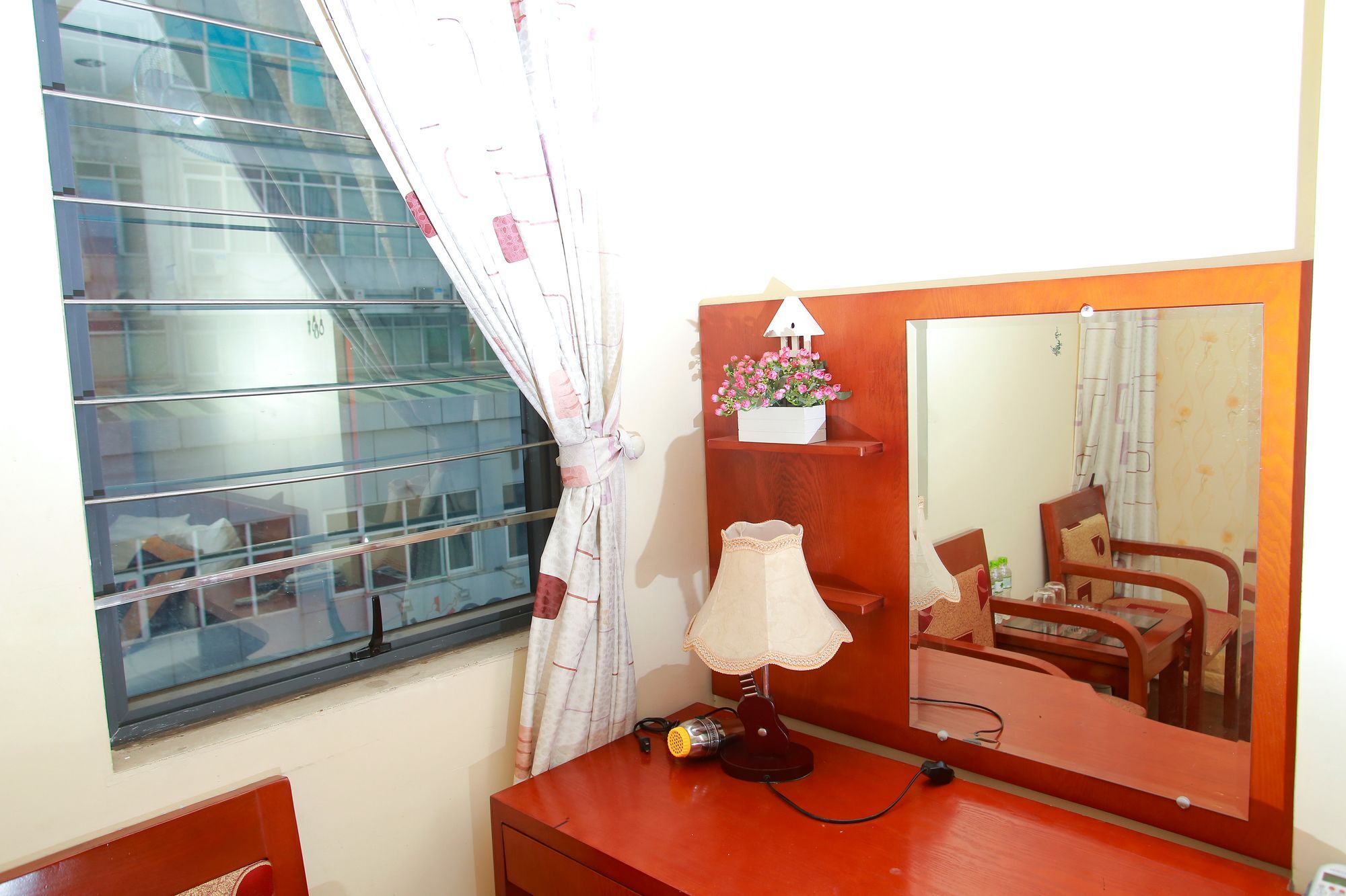 Reddoorz Near Hanoi Railway Station Zewnętrze zdjęcie